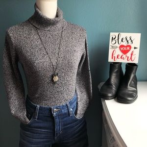 Liz Claiborne TurtleNeck Blouse Size Medium